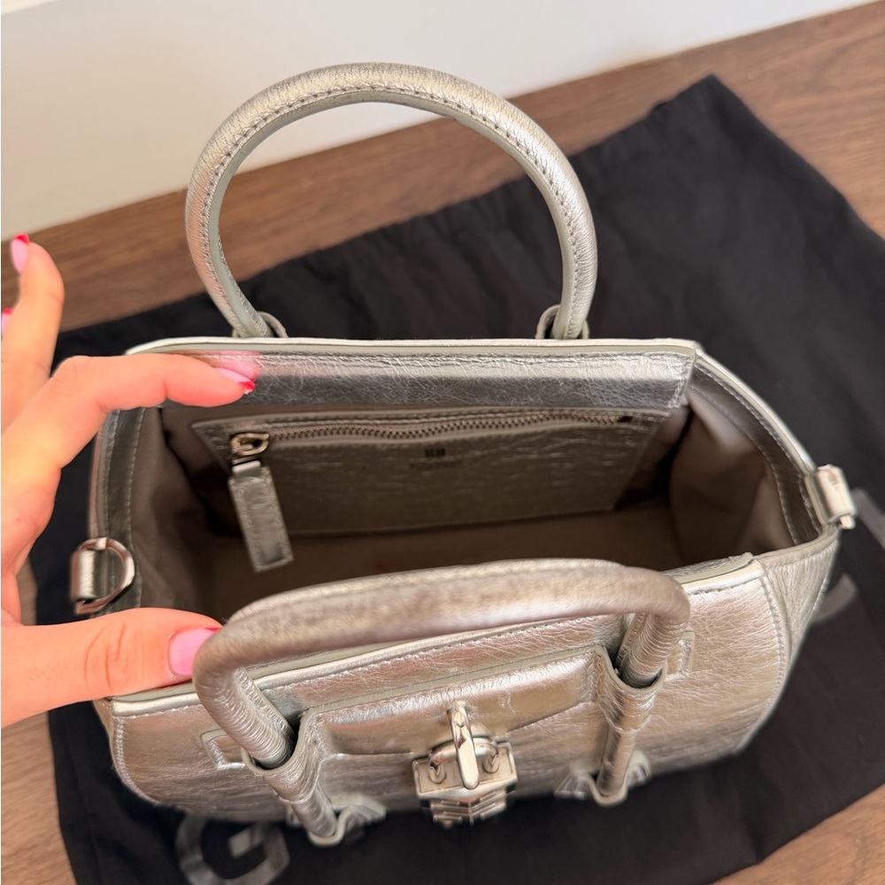 Givenchy Mini Antigona Shark Lock Bag - Picture 3 of 6